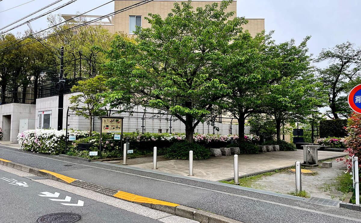 ひっそりと佇む「田コロ児童公園」
