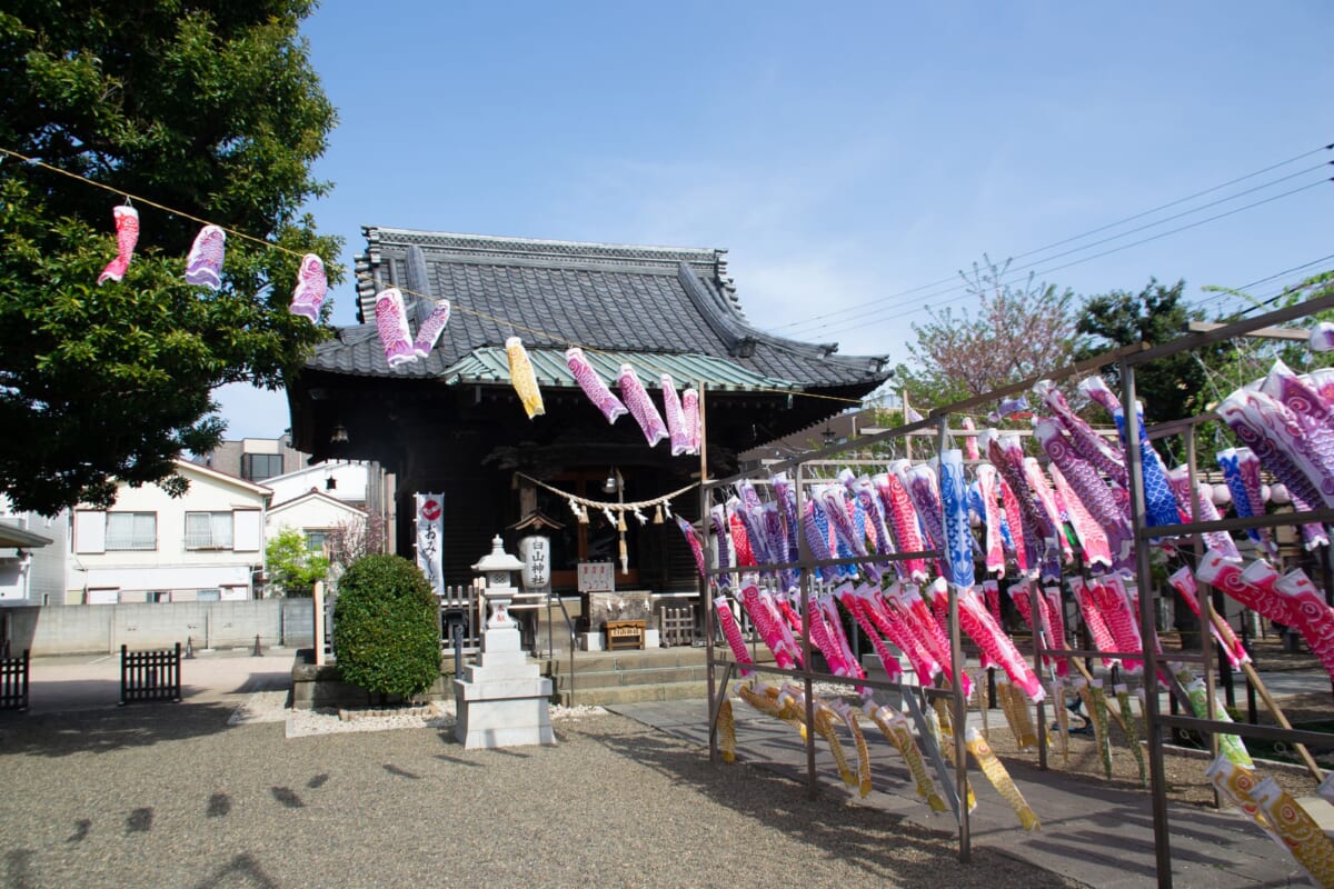 嶺白山神社